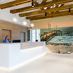 Eureka Hotel