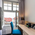 Eureka Hotel 3*