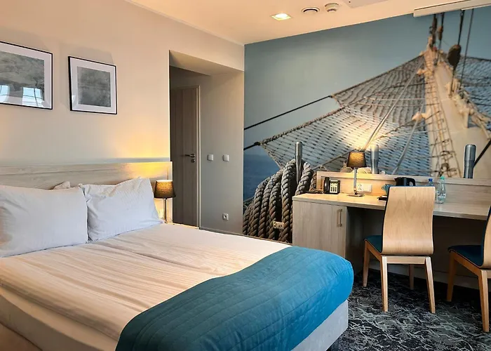 Отель Eureka 3*