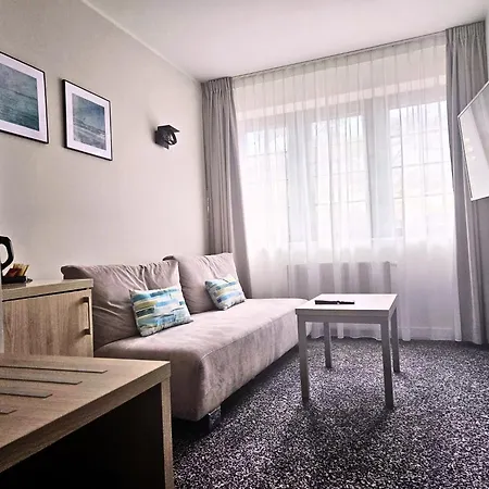 Eureka Hotel 3*