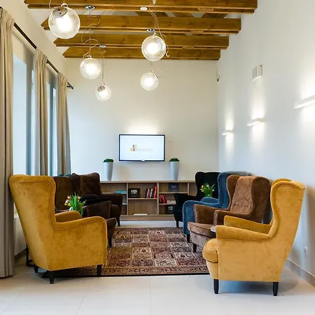 Eureka Hotel