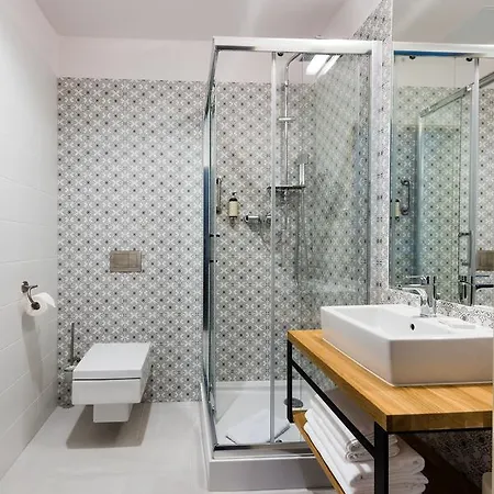 Hotel Eureka 3*