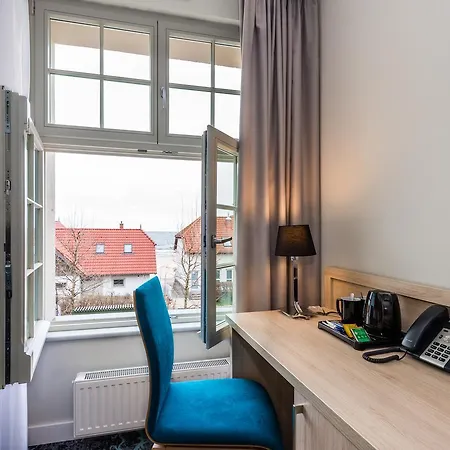 Eureka Hotel 3*